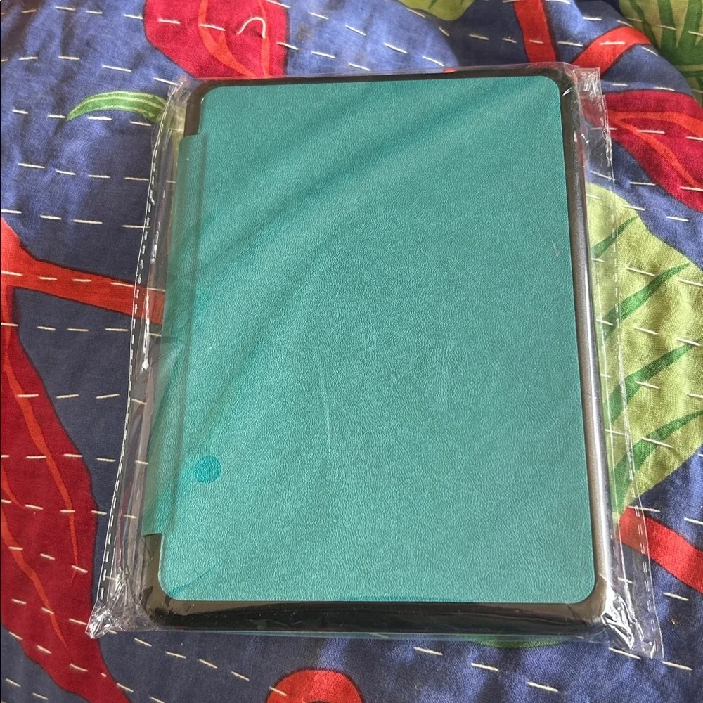 Cobak magnetic case for 7” kindle 12th generation